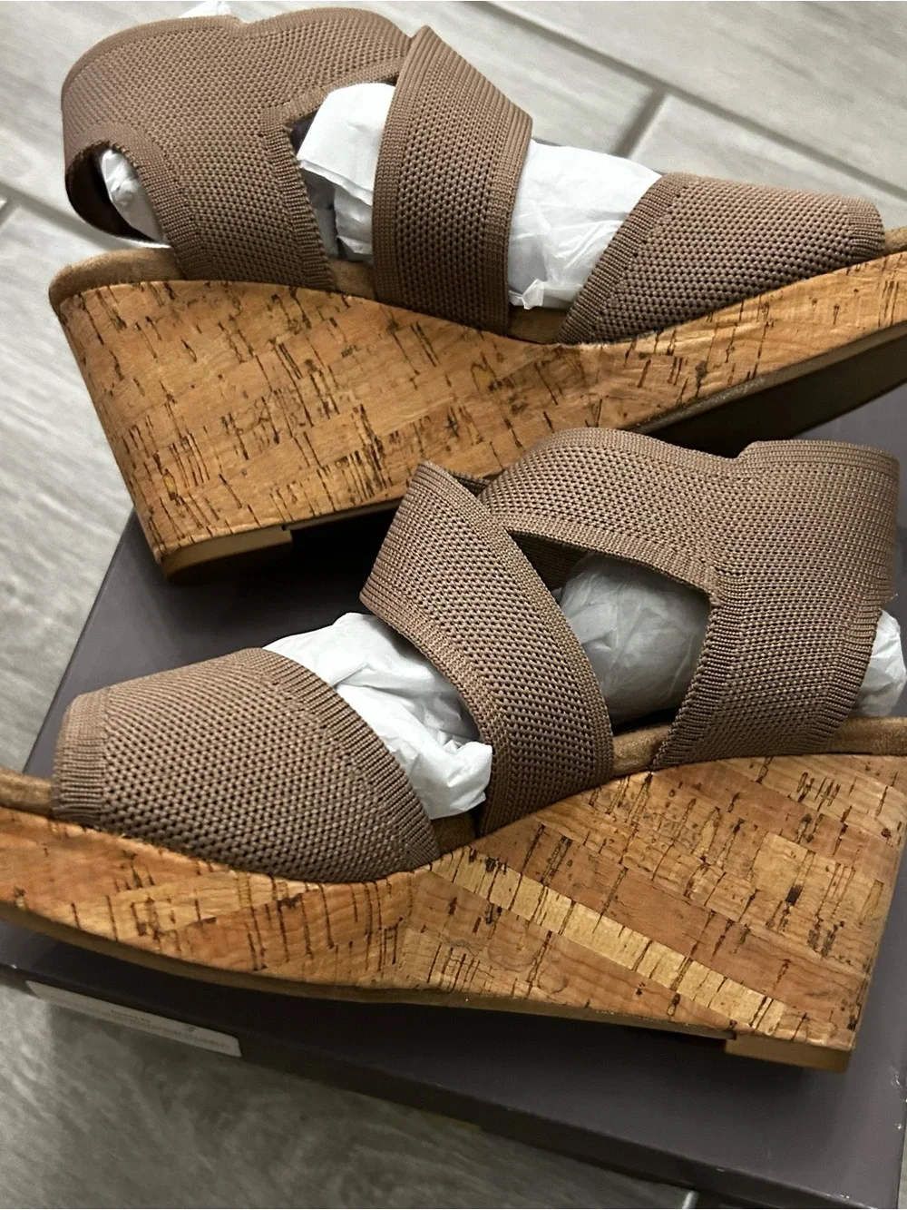 Style & CO Women's Brown Beige  Elastic Strappy Sandals - Comfort Wedge Size 7.5